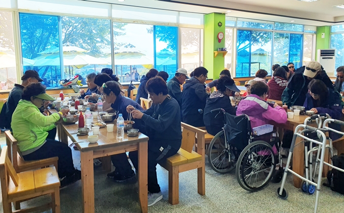 편집사진_3[147].jpg